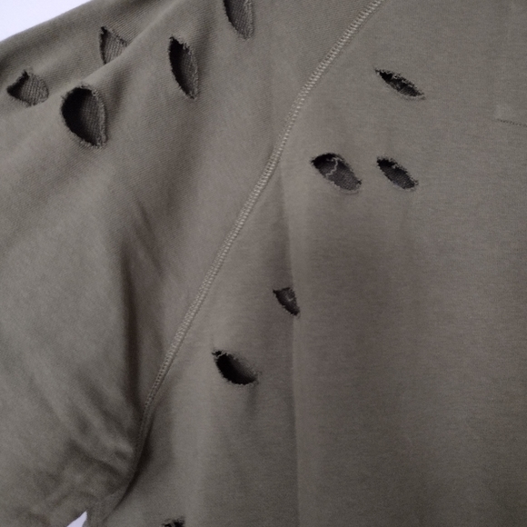 Distressed Kynlee Sweater - Picture 8 of 9